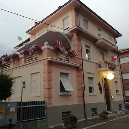 La Pajassa Bed & Breakfast Alba  Exterior foto