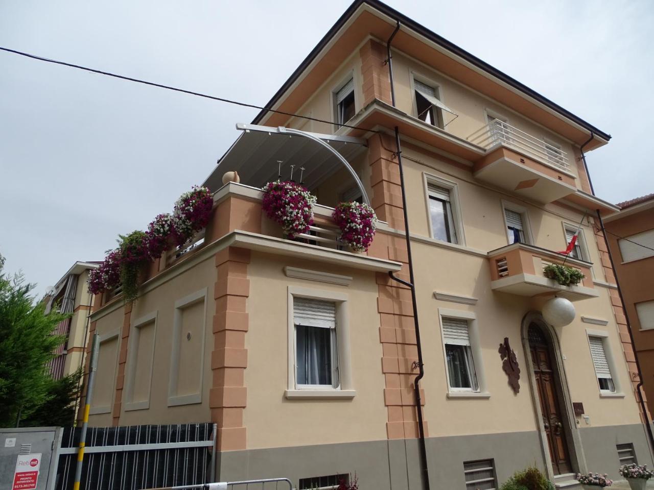 La Pajassa Bed & Breakfast Alba  Exterior foto